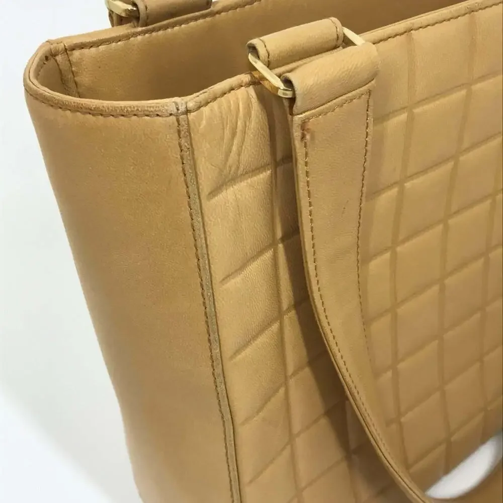 CHANEL Cream Tote Bag - Picture 5 of 16